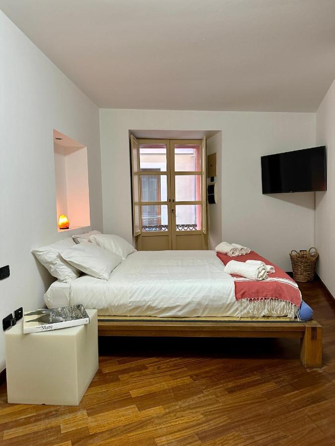 Piazza Carlo Alberto Hotel Cagliari Bagian luar foto